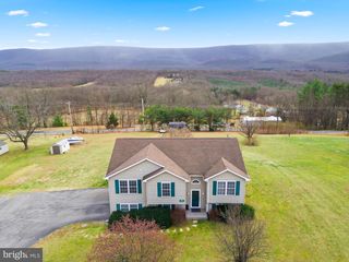 49 LAWN DR, Yellow Spring, WV 26865