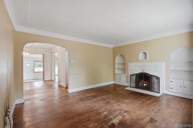 75 Preston Avenue, Waterford Charter Township, MI 48328