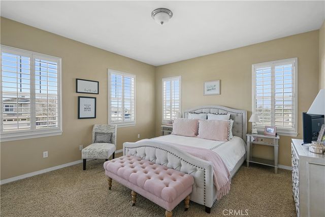 5726 Old Tisbury Lane, Santa Maria, CA 93455