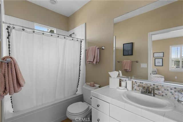 5726 Old Tisbury Lane, Santa Maria, CA 93455