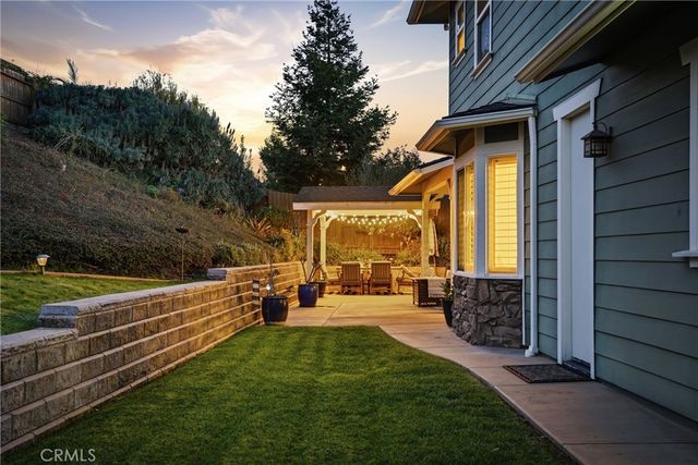 5726 Old Tisbury Lane, Santa Maria, CA 93455