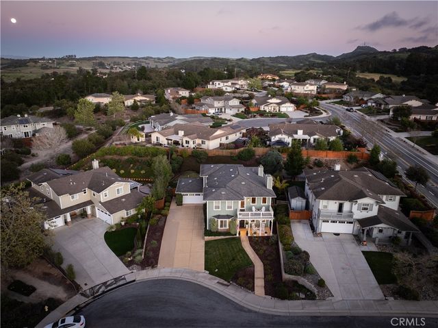 5726 Old Tisbury Lane, Santa Maria, CA 93455