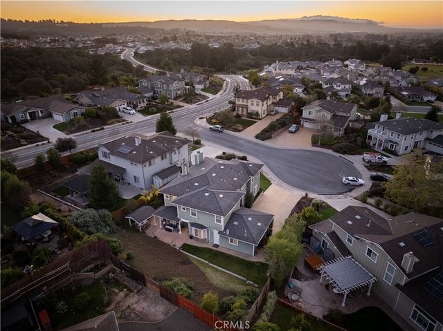 5726 Old Tisbury Lane, Santa Maria, CA 93455