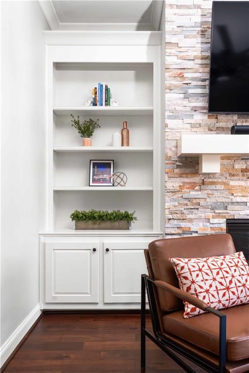 Image 10 of property listing at 2046 Forte Lane, Alpharetta, GA 30009