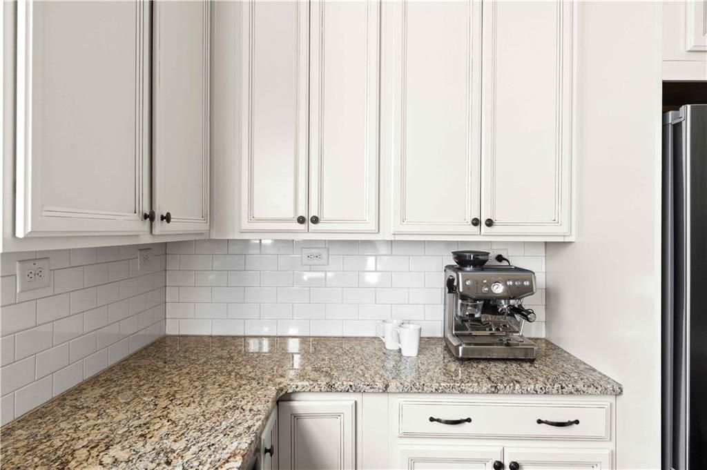 Image 19 of property listing at 2046 Forte Lane, Alpharetta, GA 30009