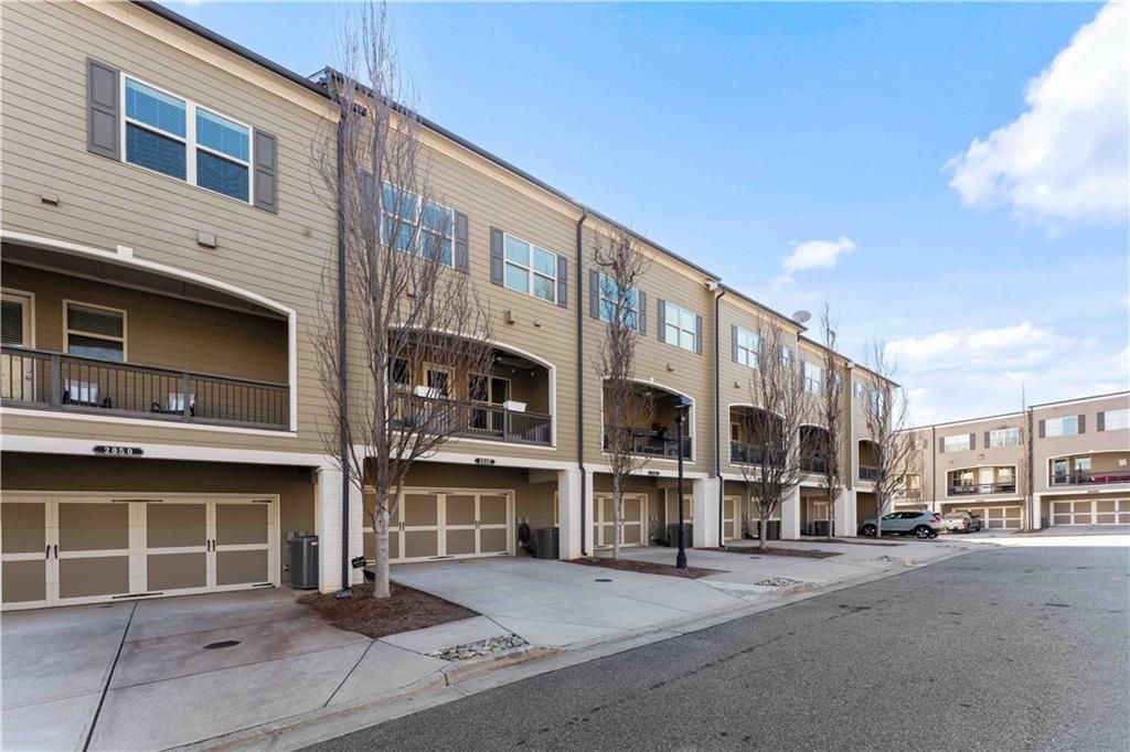 Image 39 of property listing at 2046 Forte Lane, Alpharetta, GA 30009