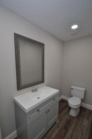 731 James Street, Tomball, TX 77375