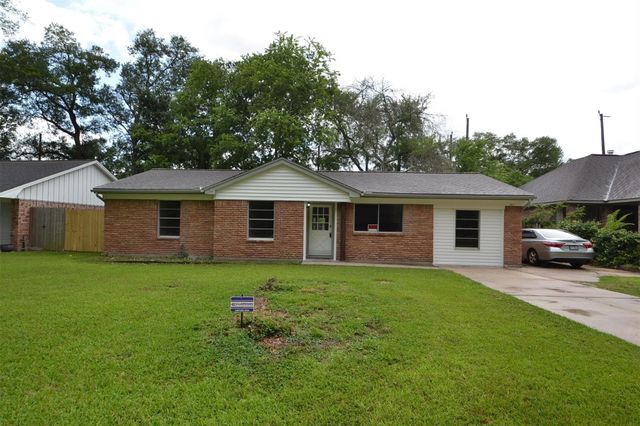 731 James Street, Tomball, TX 77375