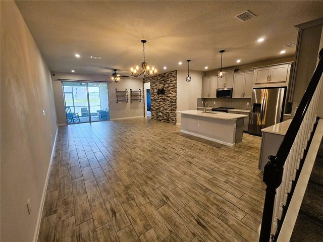 19403 BLUE POND DRIVE, Lutz, FL 33558