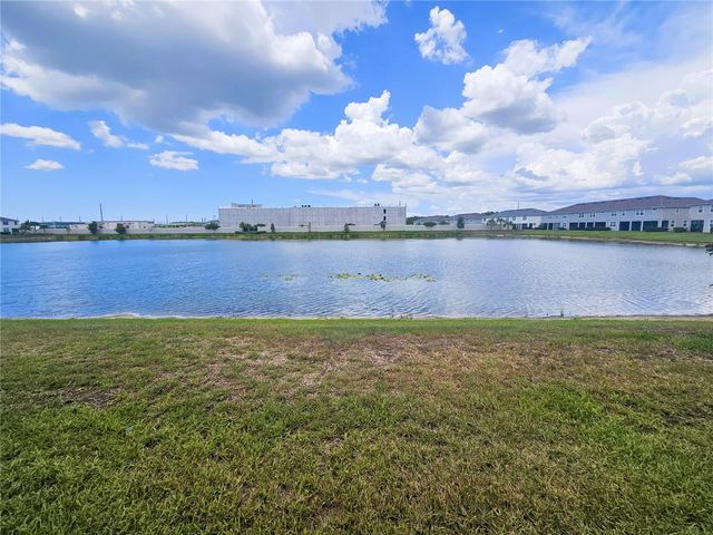 19403 BLUE POND DRIVE, Lutz, FL 33558