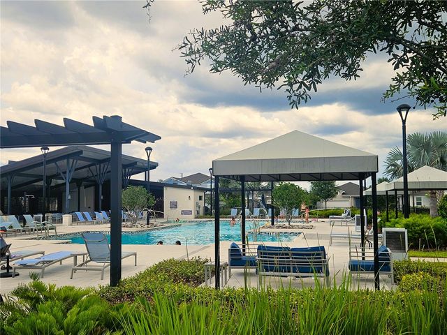 19403 BLUE POND DRIVE, Lutz, FL 33558