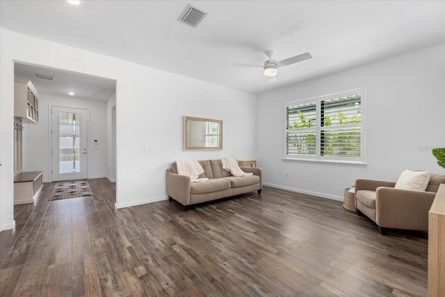 16251 HIDDEN OAK LOOP, Bradenton, FL 34211