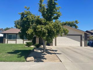1434 Barbara Street, Selma, CA 93662