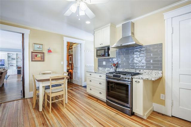 281 North Ave, Webster, NY 14580