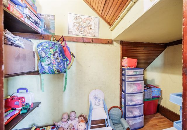 281 North Ave, Webster, NY 14580