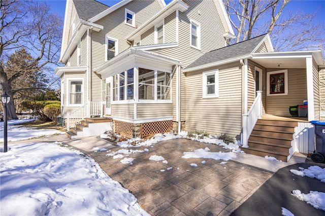 281 North Ave, Webster, NY 14580