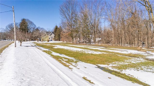 281 North Ave, Webster, NY 14580