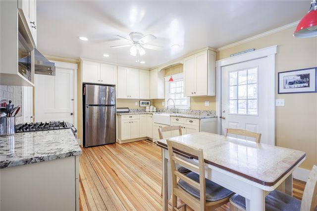 281 North Ave, Webster, NY 14580