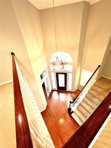 27 E Shale Creek Circle, The Woodlands, TX 77382