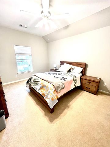 27 E Shale Creek Circle, The Woodlands, TX 77382