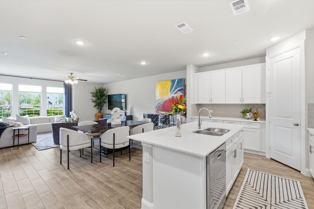 215 Suma Drive, Euless, TX 76040