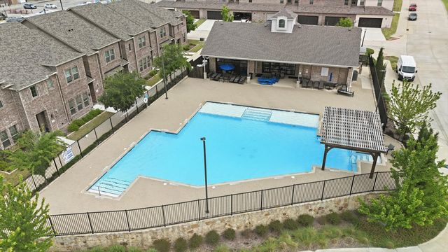 215 Suma Drive, Euless, TX 76040