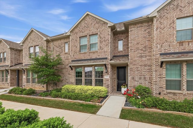 215 Suma Drive, Euless, TX 76040