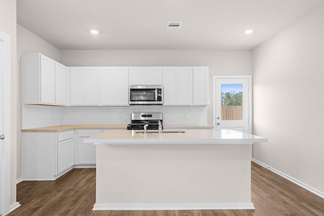 242 Orchard Laurel Drive, Alvin, TX 77511