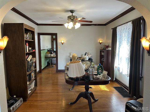 5701 Gresham Avenue, St Louis, MO 63109