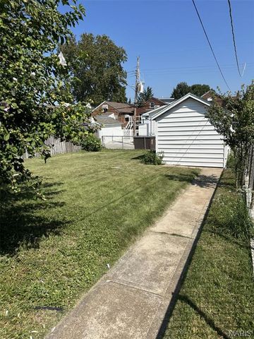 5701 Gresham Avenue, St Louis, MO 63109