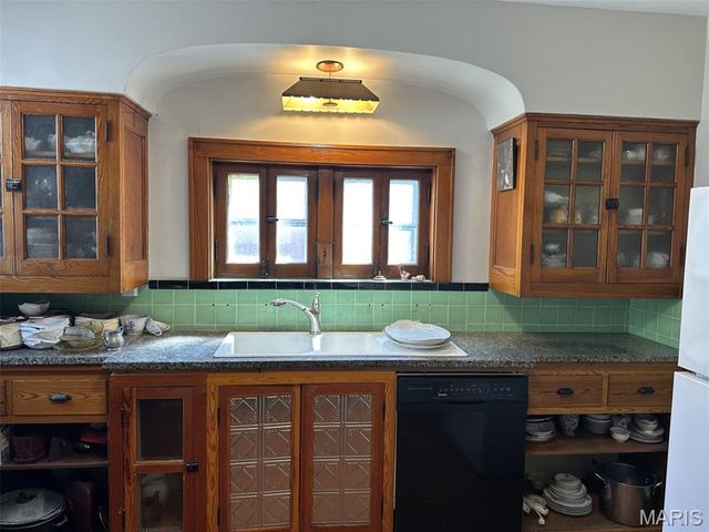 5701 Gresham Avenue, St Louis, MO 63109