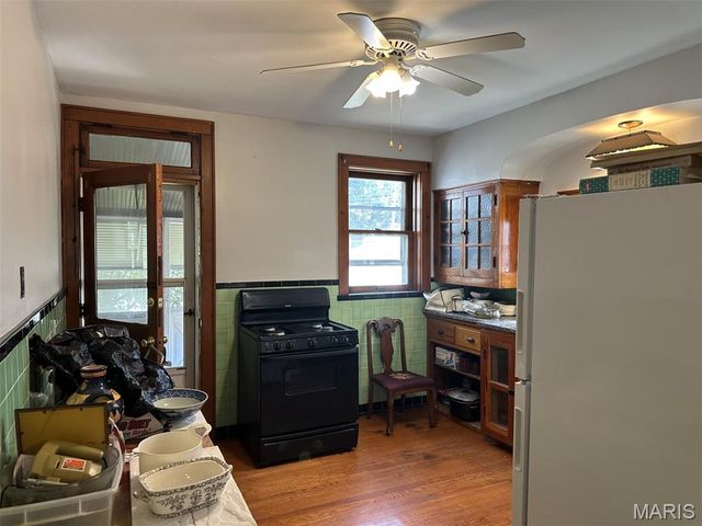 5701 Gresham Avenue, St Louis, MO 63109
