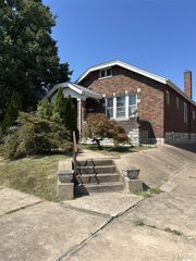 5701 Gresham Avenue, St Louis, MO 63109