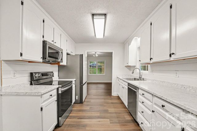 4750 Dalena Drive, Claremont, NC 28610