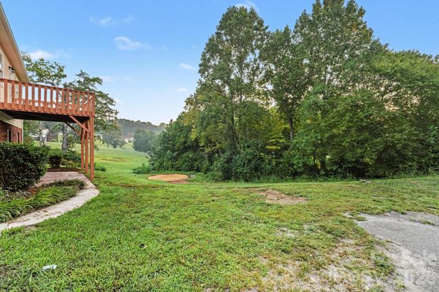 4750 Dalena Drive, Claremont, NC 28610