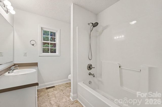 4750 Dalena Drive, Claremont, NC 28610