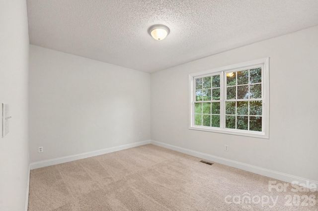 4750 Dalena Drive, Claremont, NC 28610