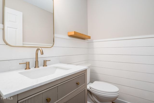 127 Jack Martin Lane, Gray, TN 37615