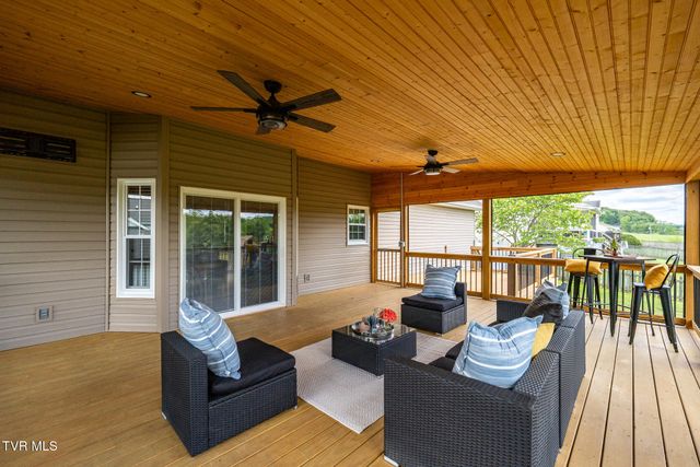 127 Jack Martin Lane, Gray, TN 37615