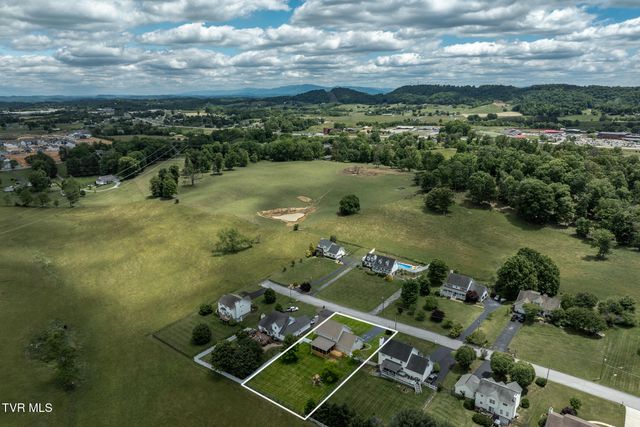 127 Jack Martin Lane, Gray, TN 37615