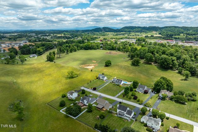 127 Jack Martin Lane, Gray, TN 37615