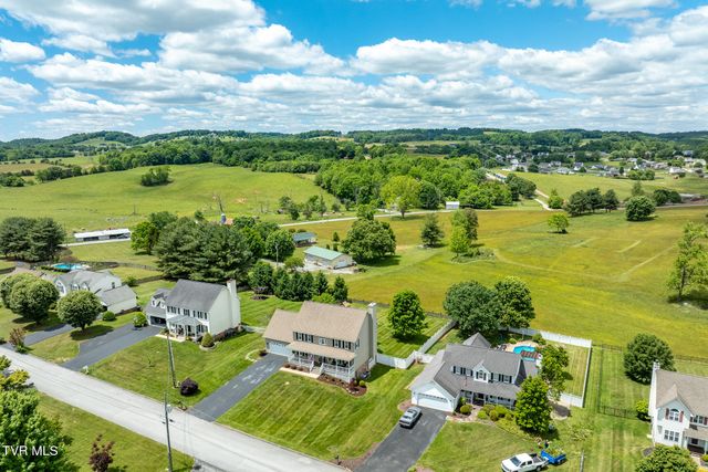 127 Jack Martin Lane, Gray, TN 37615