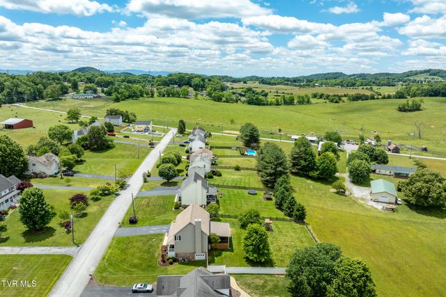 127 Jack Martin Lane, Gray, TN 37615