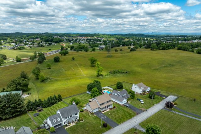 127 Jack Martin Lane, Gray, TN 37615
