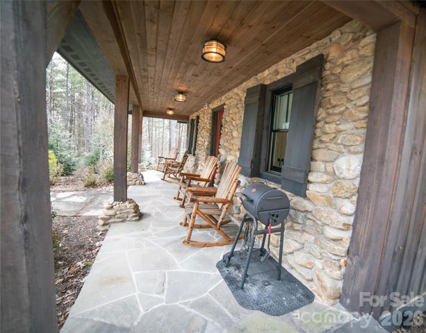 2004 Fergusons Folly Drive, Nebo, NC 28761