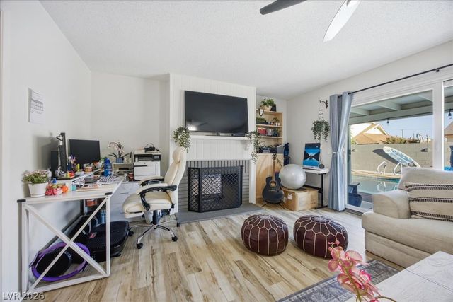 4207 Snead Drive, Las Vegas, NV 89107