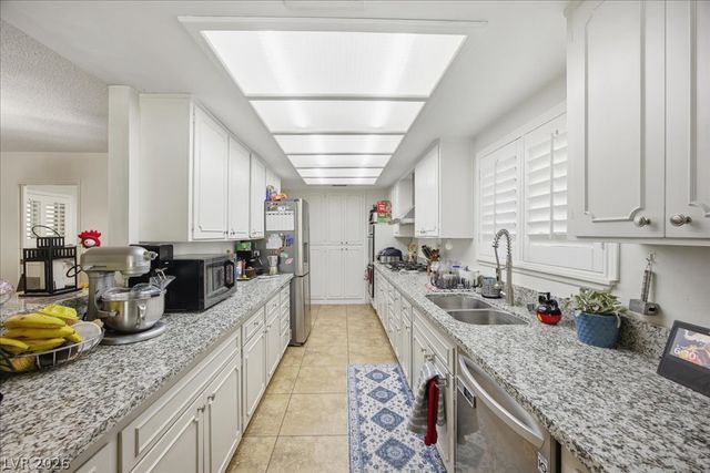 4207 Snead Drive, Las Vegas, NV 89107