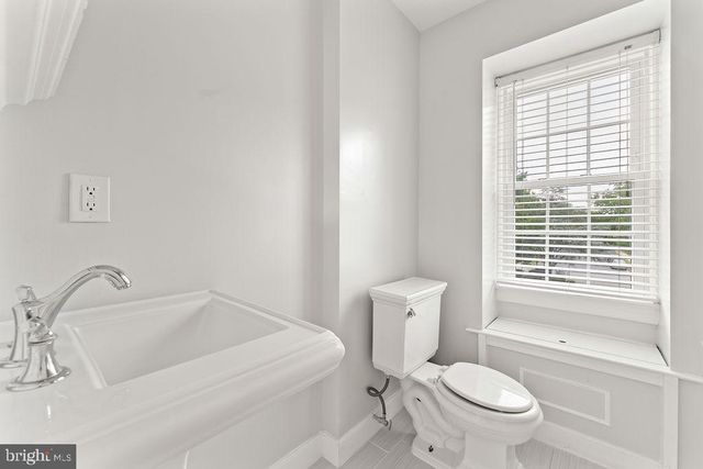 1424 KENMORE AVE, Fredericksburg, VA 22401