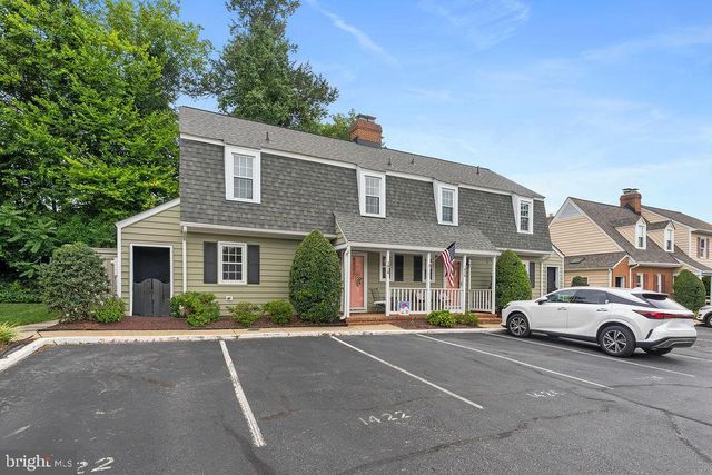 1424 KENMORE AVE, Fredericksburg, VA 22401