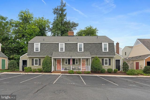 1424 KENMORE AVE, Fredericksburg, VA 22401